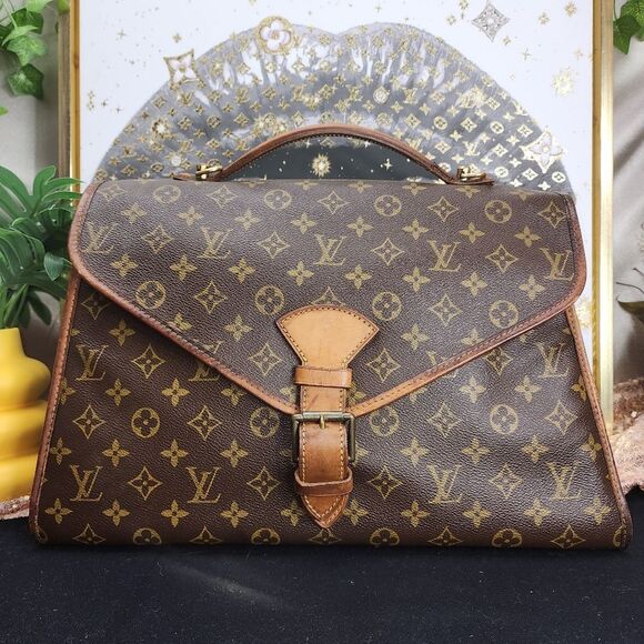 Authentic Louis Vuitton Monogram Beverly 41 2-Way Bag - Picture 3 of 17